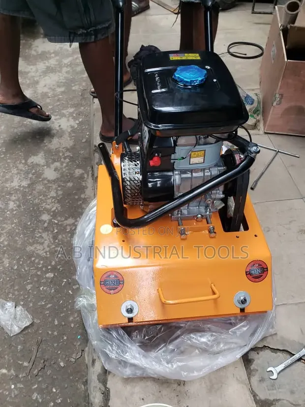 Sabon C-120 Orange Plate Compactor - 1