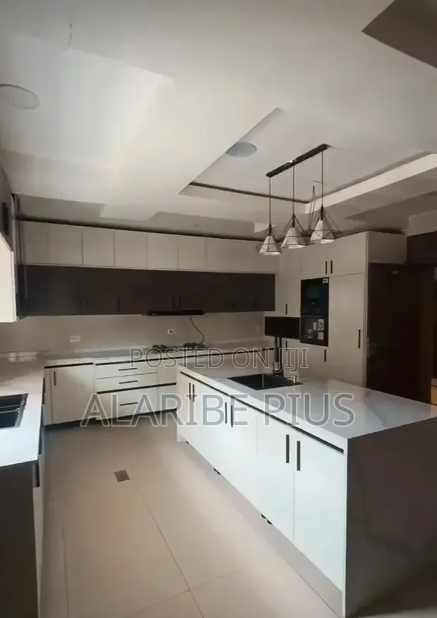 6-Bedroom Duplex a Cikin Estate, Asokoro Don Siyarwa - 1