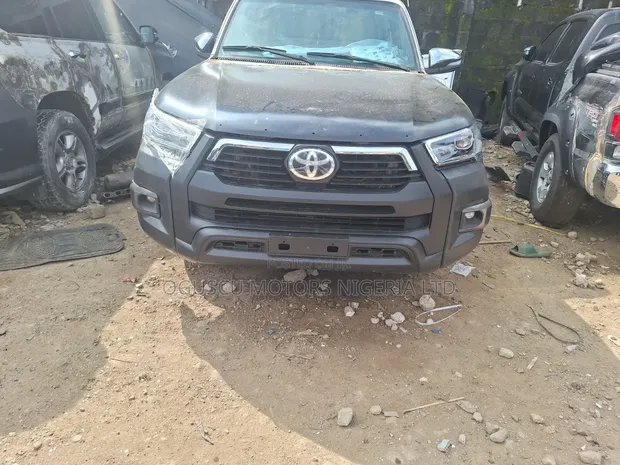 Toyota Hilux 2000 Model An Inganta Zuwa 2020-2021 - 1