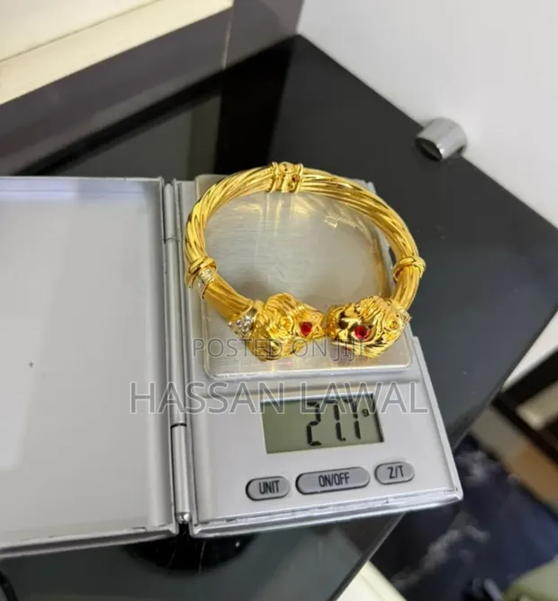 18 Karat Italian Gold Bracelet - 1