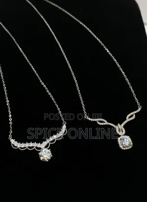 Sarkara Moissanite Diamond na Mata
