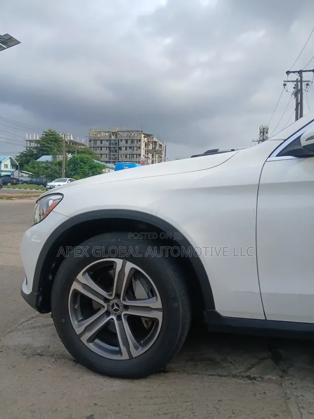 Mercedes-Benz GLC-Class 2019 Fari - 1