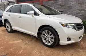 2014 Toyota Venza Limited - White