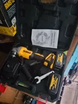 DeWalt 198V Mai Amfani Da Baturi Na Grinder - 2