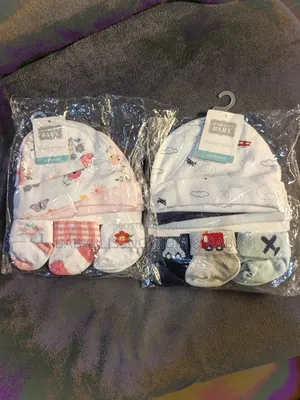 Hudson Baby Cap and Mittens Set
