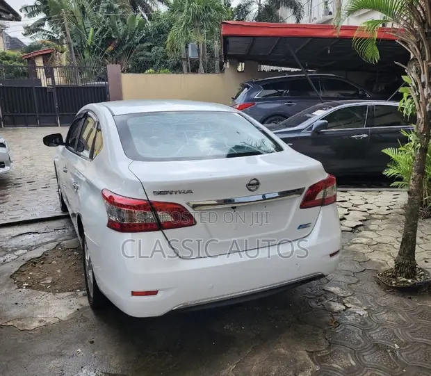 Nissan Sentra 2015 Fari - 1