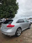 2010 Toyota Venza V6 XLE Silver - 4