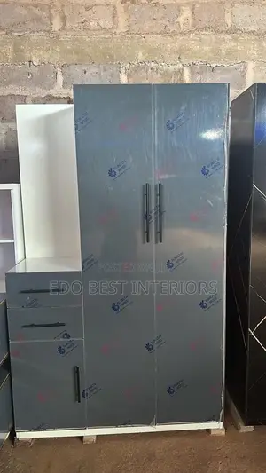 Home Interiors 4x6 Wardrobe with Mirror