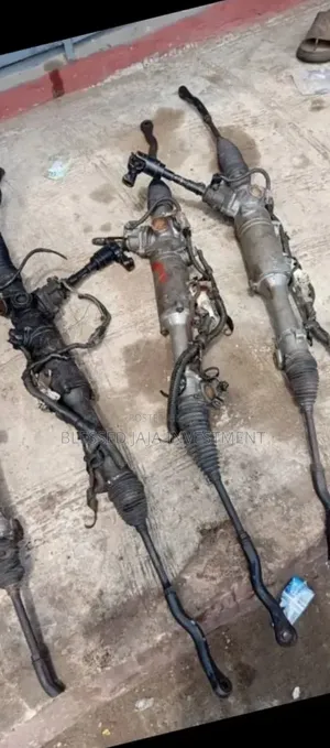 Steering Rack na Lexus IS 250