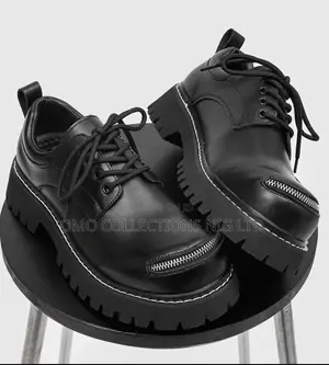 UrbanEdge Men's Black Leather Zipper Detail Boots - Brand New