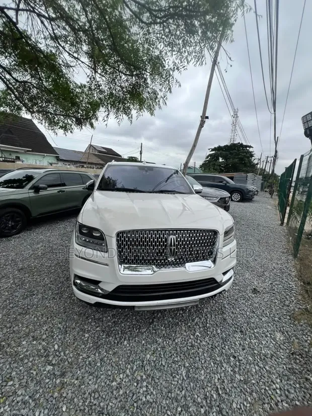 2018 Lincoln Navigator - Foreign Used, Green - 1