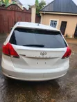 Toyota Venza XLE 2010 White - 4