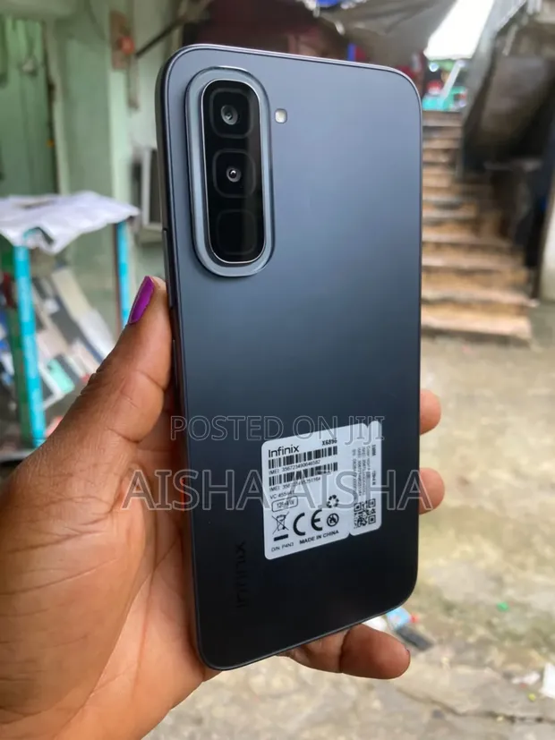 Infinix Hot 70 128GB Black - 1