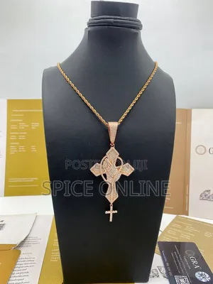 Rosary Cross Pendant Kal 'Yan Mata Rose Gold VVS Moissanite Diamond
