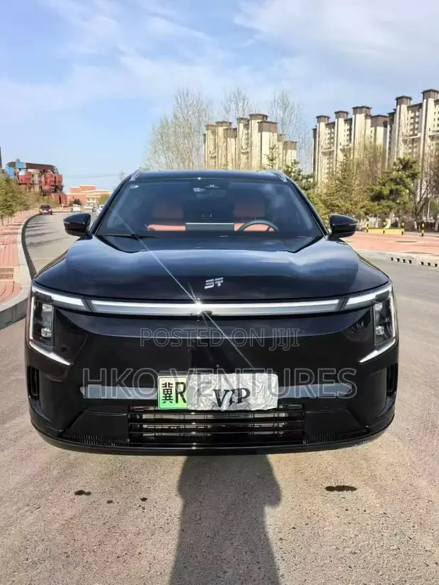 Jetour X70L 2025 Black - 1