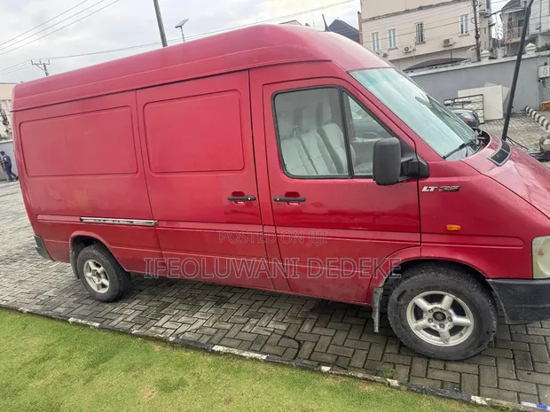 ID Logistics Van for Hire - 1
