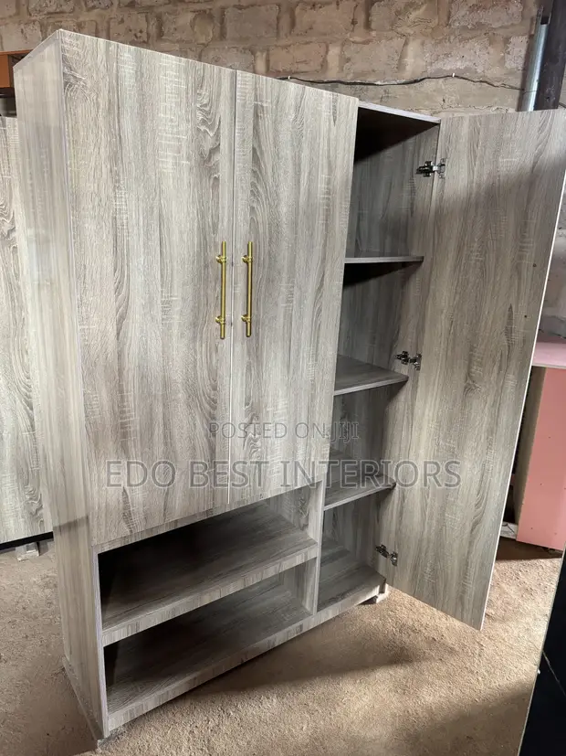 Home Interiors 4x6ft 3-Kofa Wardrobe - 1