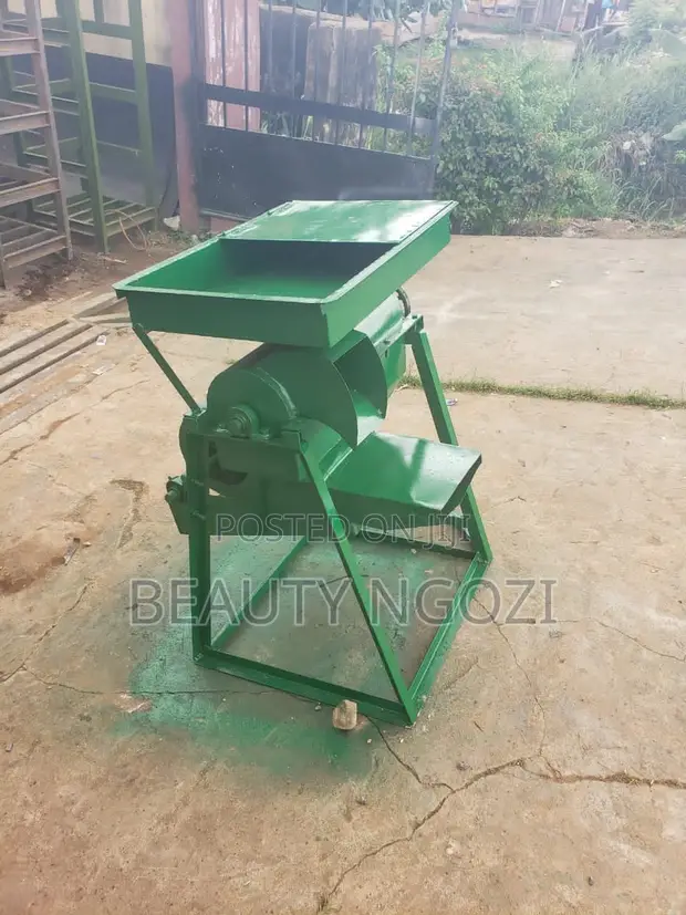 Maize Shelling Machine - 500kg/hr Capacity - 1