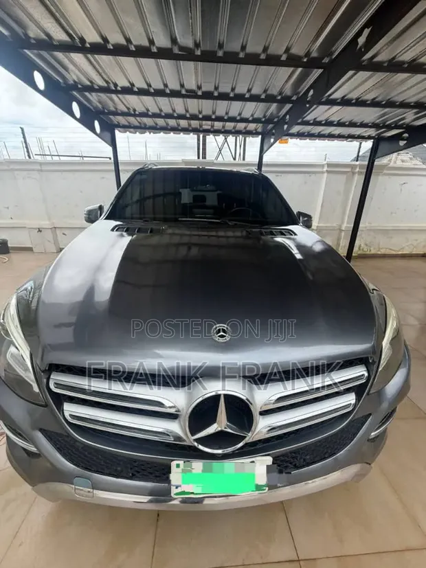 Mercedes-Benz GLE-Class 2018 Grey - 1