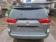 Toyota Sienna 2011 Launin Azurfa - 2