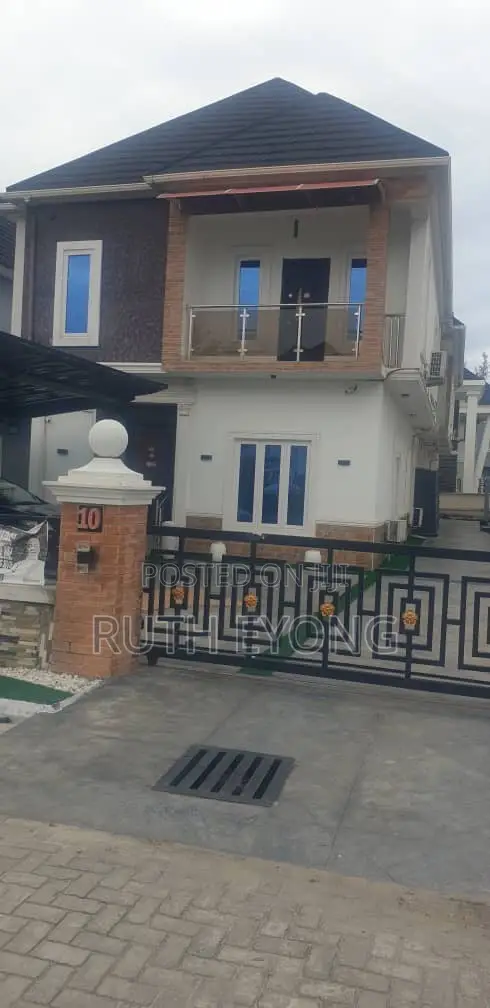 5 Bedroom Duplex da BQ a Megamound Estate, Ikota - 1
