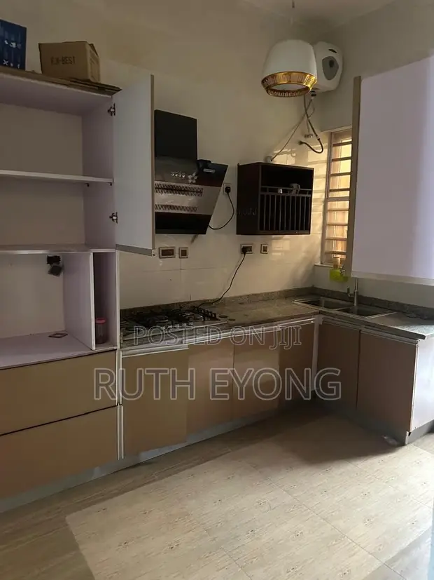 3 Bedroom Detached Duplex with BQ for Rent in Chevron Alternative - 1
