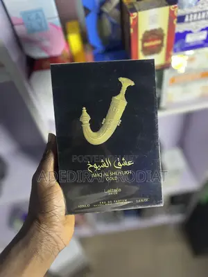 Ishq Al Shuyukh Gold Eau de Parfum ta Lattafa