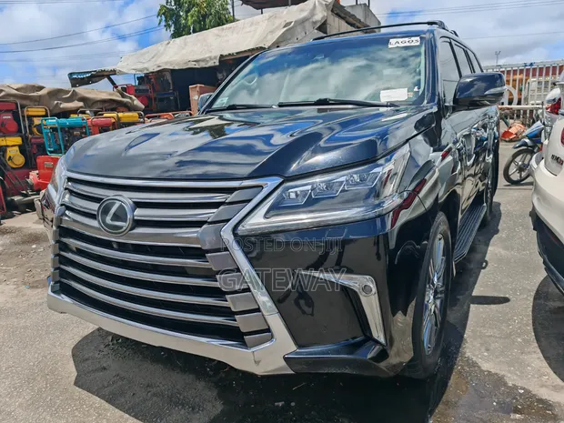 Lexus LX 2016 Black - 1