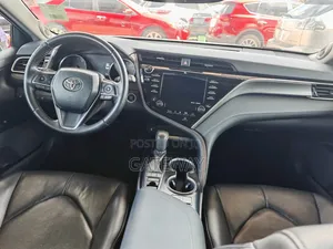 Toyota Camry 2018 Gray - Full Option