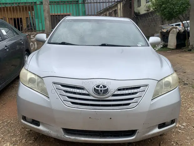 Toyota Camry 2.4 XLE 2008 Silver - 1