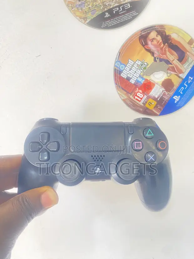 PS4 Original Controller - 1