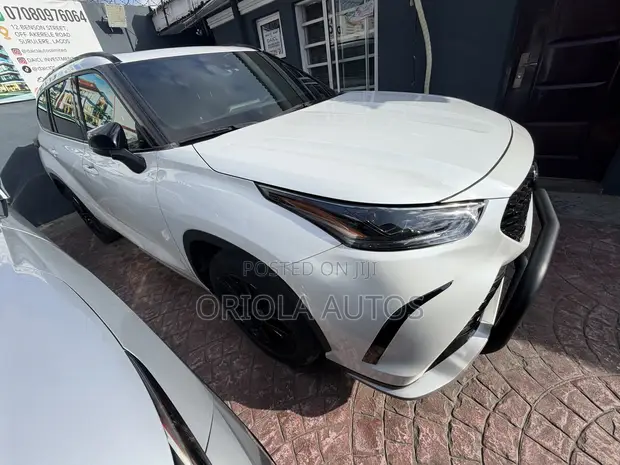 2023 Toyota Highlander XSE AWD - 1