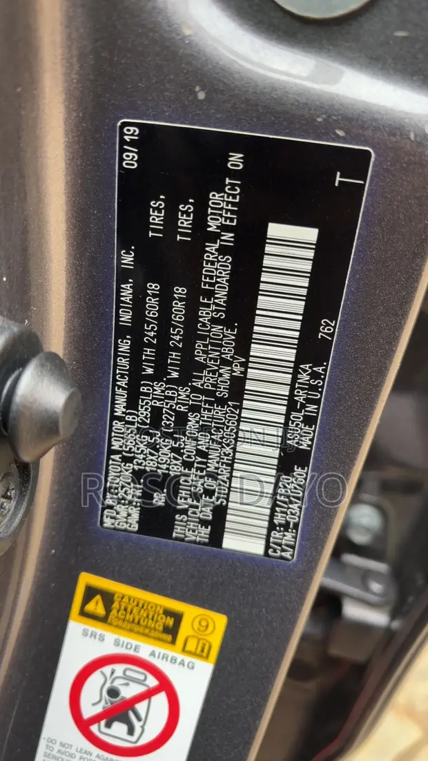 2019 Toyota Highlander LE Gray - 1