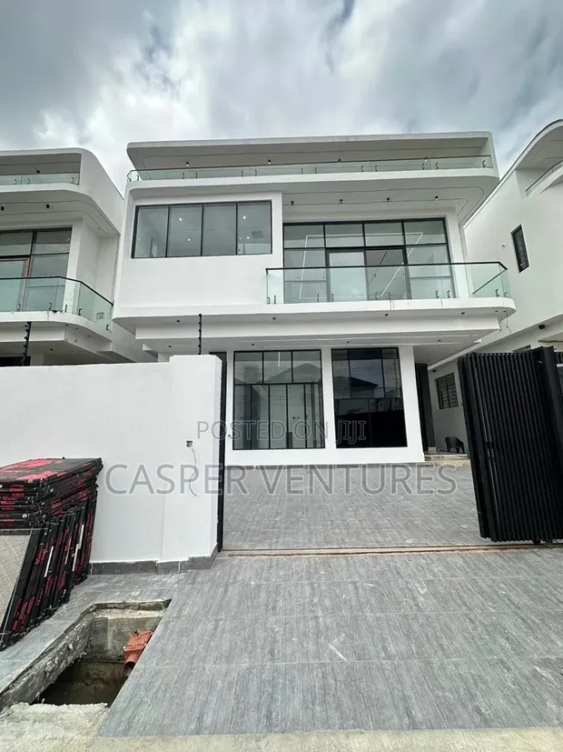 4 Bedroom Luxury Duplex with BQ in Orchid, Lekki Phase 2 - 1