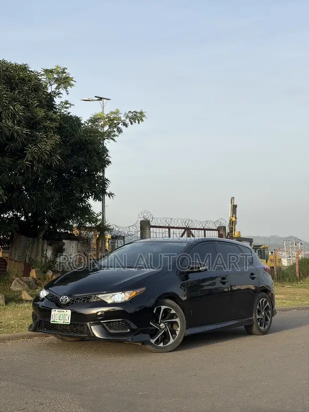 2016 Toyota Corolla iM Black - 1