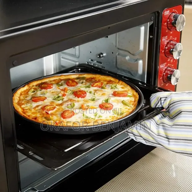 High-Quality Non-Stick Carbon 3-in-1 Pizza Pan - 1