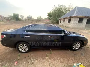 Lexus ES 300 2004 Black