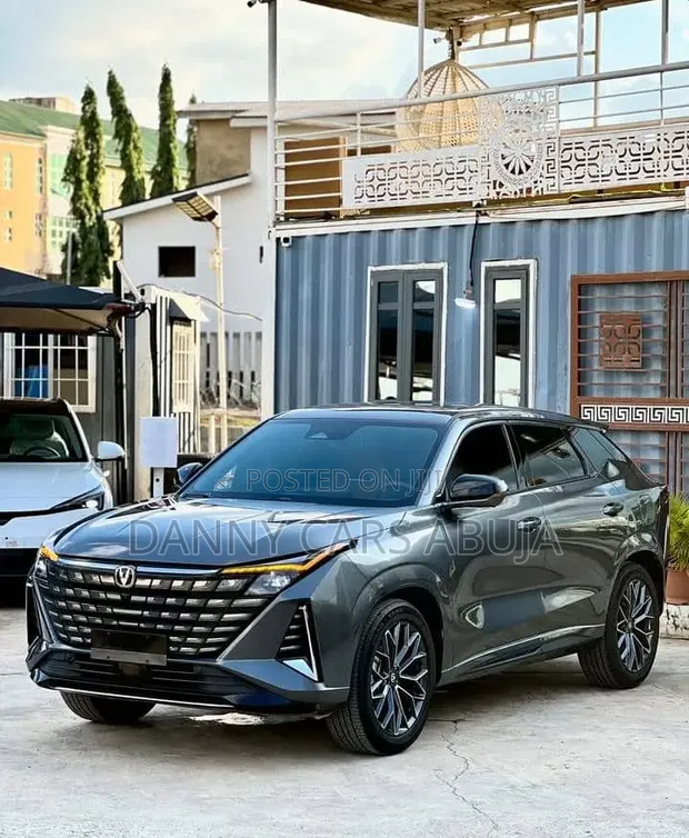 New Changan UNI-Z 2026 Silver - 1