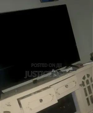 Hisense 55" VIDAA UHD 4K Smart TV
