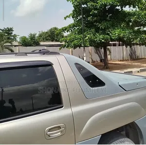 Chevrolet Avalanche 2500 4WD 2005 Gray