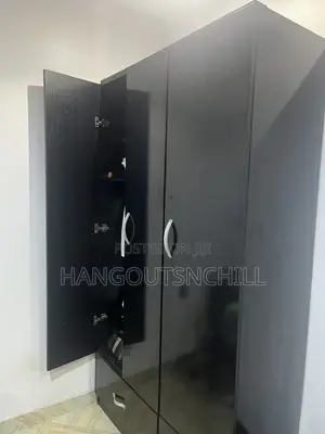 Home Interiors Wardrobe 7x4ft