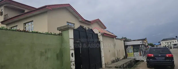 5 Bedroom Duplex for Rent in Majiyagbe Layout, Alimosho - 1
