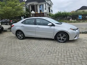 2016 Toyota Corolla LE Silver