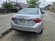 Toyota Corolla LE 2016 Launin Azurfa - 5