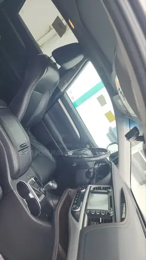 2018 Toyota Highlander XLE 4x2 V6 SUV