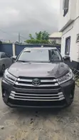 2018 Toyota Highlander XLE 4x2 V6 SUV - 3