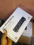 Behringer U-Phoria UMC202HD Sound Card na Studio - 5