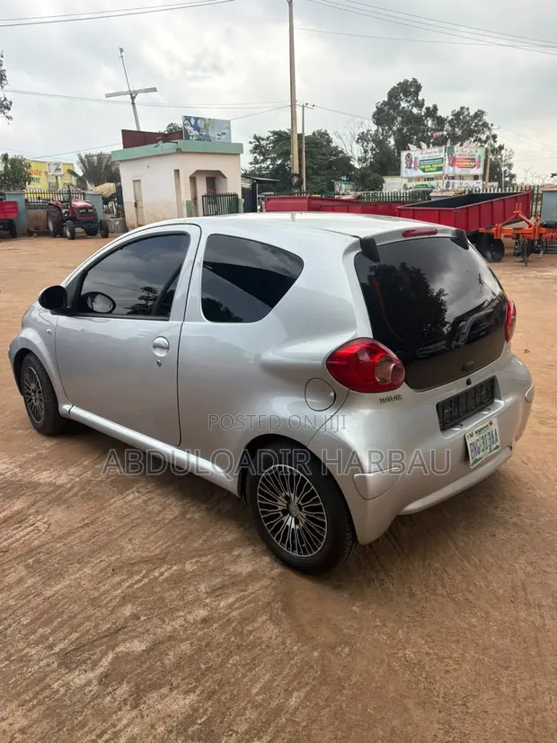 Toyota Aygo 1.0 3-Door 2008 Silver - 1