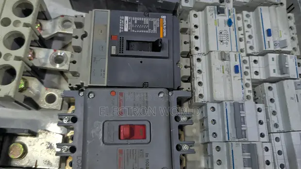 Used CUI Voltage Regulator Industrial Circuit Breaker - 1