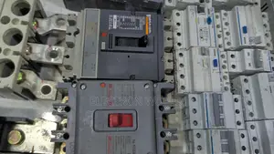 Used CUI Voltage Regulator Industrial Circuit Breaker